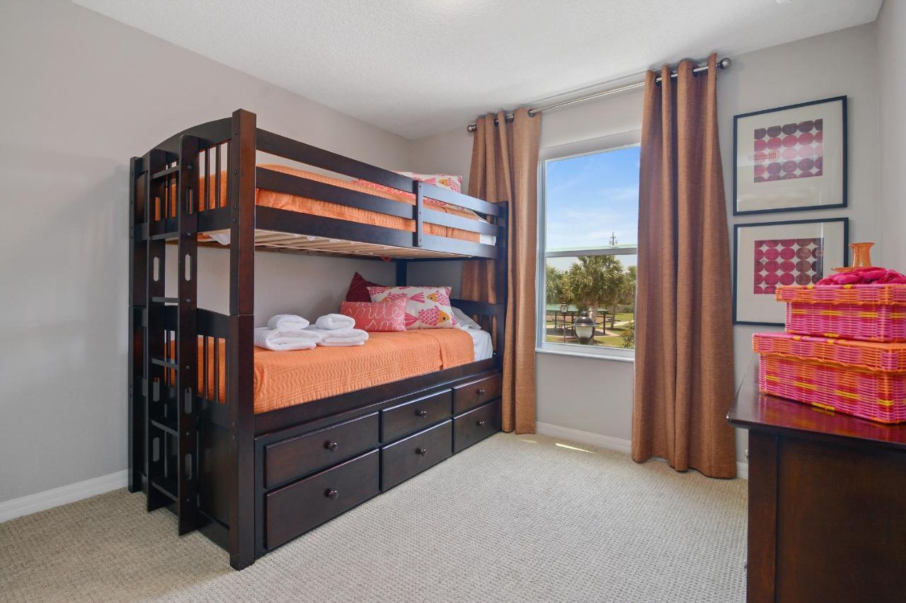 Hébergement de vacances 4bd Sleeps 9 W Jacuzzi Close To @ Compass Bay 5113c