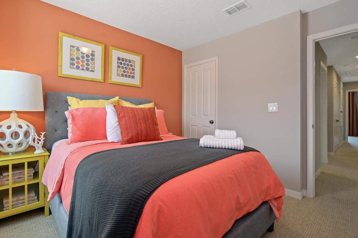 Hébergement de vacances 4bd Sleeps 9 W Jacuzzi Close To @ Compass Bay 5113c *